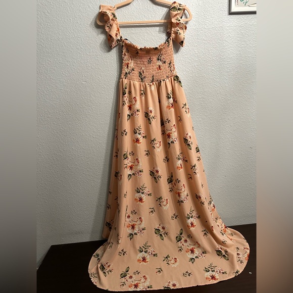 EUC M Floral Print High-Low Dress - Picture 7 of 10